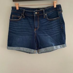 Universal Thread Dark Wash Jean Shorts sz 6/28